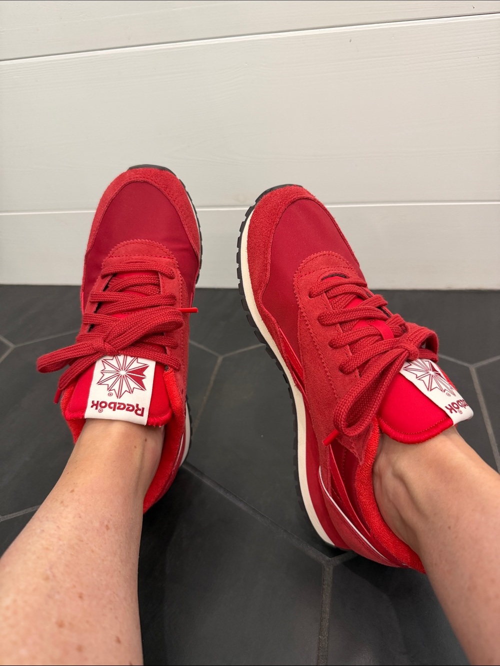 Reebok Kids Red Low-Top Sneakers
